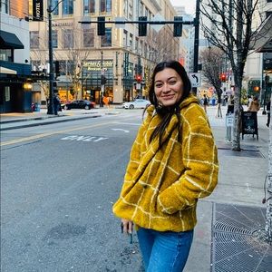 Meet your Posher, Sandra